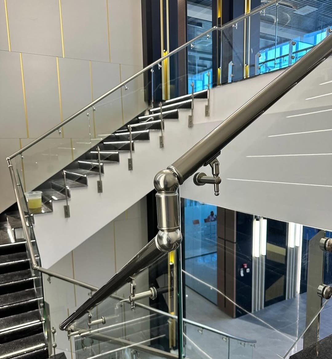 Glass Partition Design